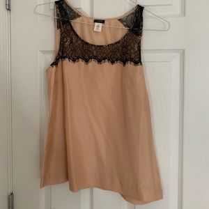 Pink tank with lace
